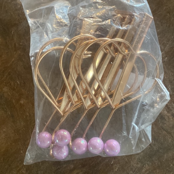 219. 6* Golden heart metal hooks, new without tag - Picture 7 of 7